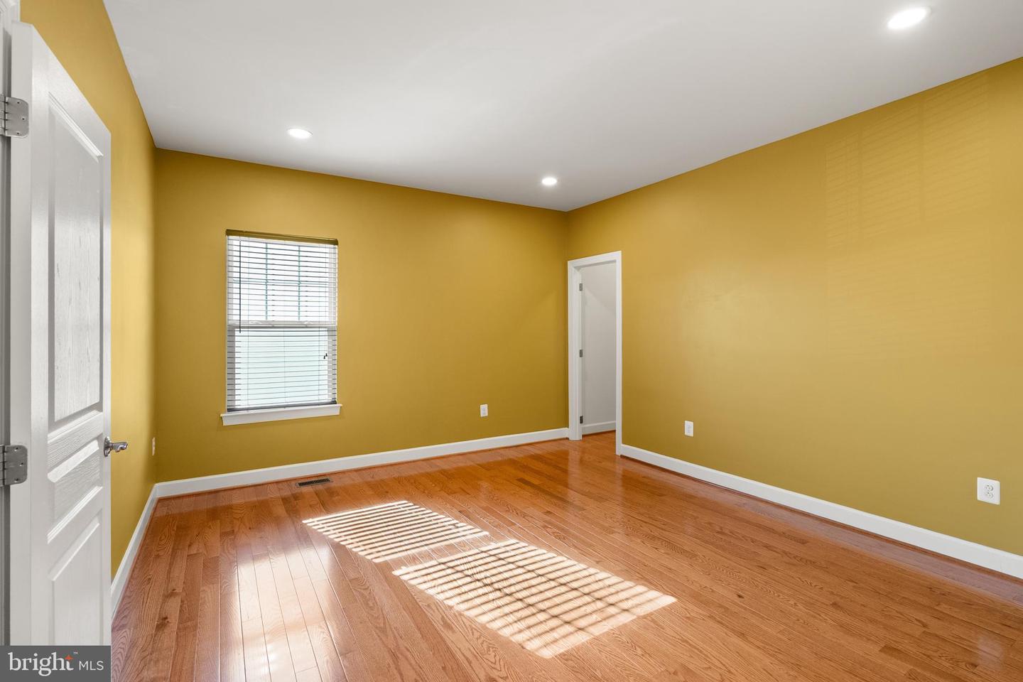 5666 SPRIGGS MEADOW DR, WOODBRIDGE, Virginia 22193, 5 Bedrooms Bedrooms, ,4 BathroomsBathrooms,Residential,For sale,5666 SPRIGGS MEADOW DR,VAPW2105400 MLS # VAPW2105400