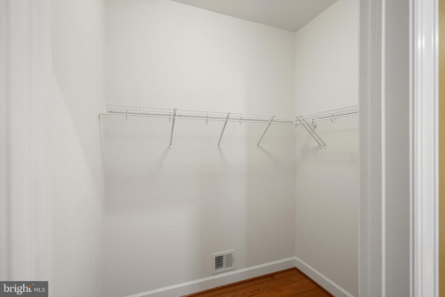 5666 SPRIGGS MEADOW DR, WOODBRIDGE, Virginia 22193, 5 Bedrooms Bedrooms, ,4 BathroomsBathrooms,Residential,For sale,5666 SPRIGGS MEADOW DR,VAPW2105400 MLS # VAPW2105400