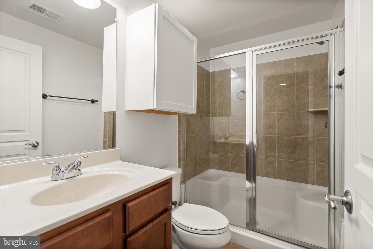 5666 SPRIGGS MEADOW DR, WOODBRIDGE, Virginia 22193, 5 Bedrooms Bedrooms, ,4 BathroomsBathrooms,Residential,For sale,5666 SPRIGGS MEADOW DR,VAPW2105400 MLS # VAPW2105400