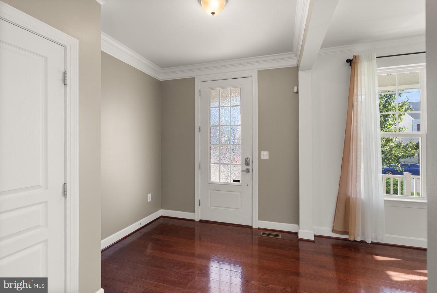 5666 SPRIGGS MEADOW DR, WOODBRIDGE, Virginia 22193, 5 Bedrooms Bedrooms, ,4 BathroomsBathrooms,Residential,For sale,5666 SPRIGGS MEADOW DR,VAPW2105400 MLS # VAPW2105400