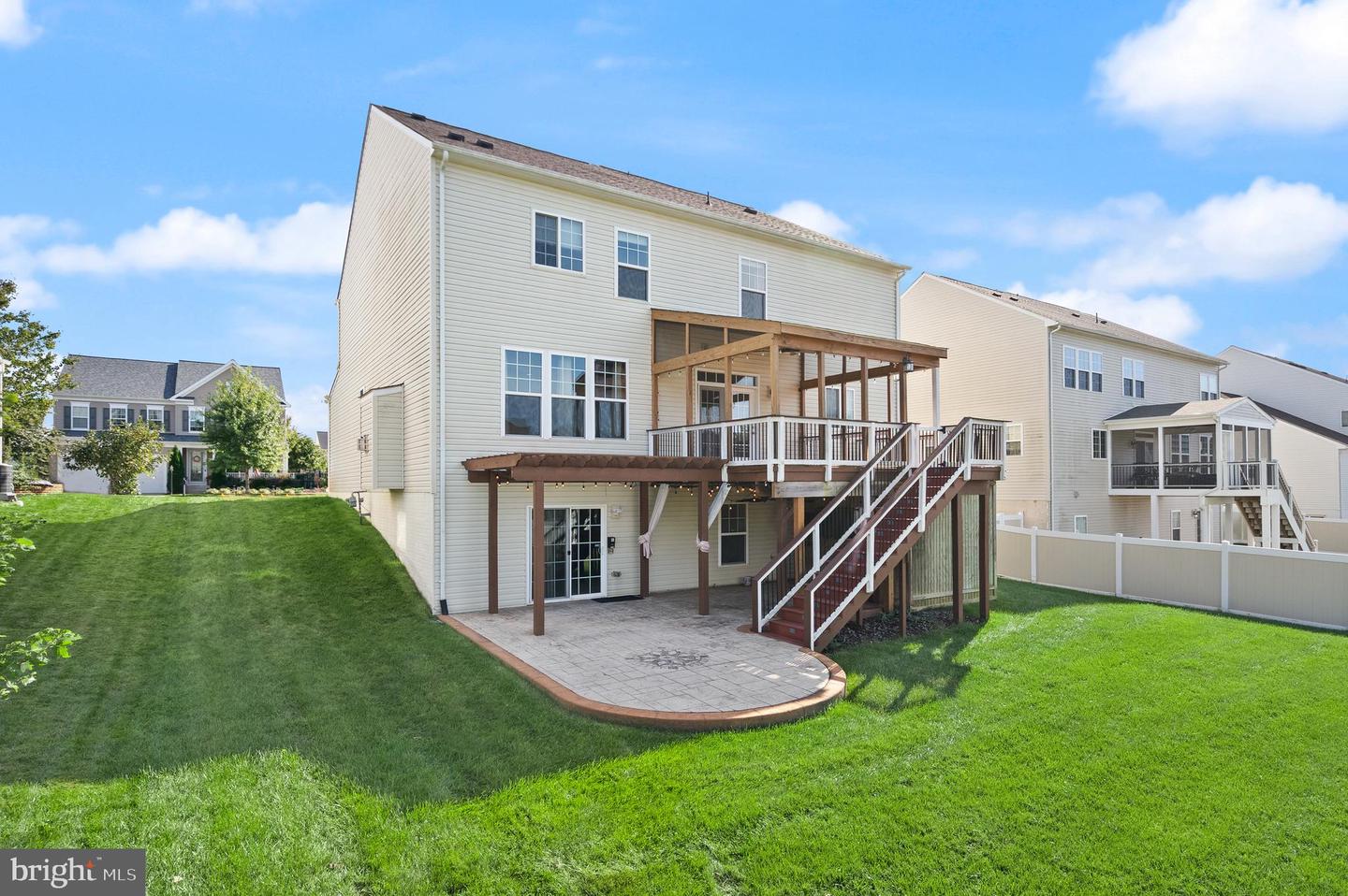 5666 SPRIGGS MEADOW DR, WOODBRIDGE, Virginia 22193, 5 Bedrooms Bedrooms, ,4 BathroomsBathrooms,Residential,For sale,5666 SPRIGGS MEADOW DR,VAPW2105400 MLS # VAPW2105400