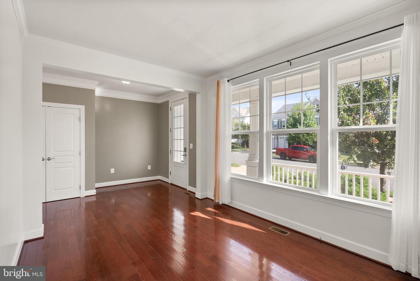 5666 SPRIGGS MEADOW DR, WOODBRIDGE, Virginia 22193, 5 Bedrooms Bedrooms, ,4 BathroomsBathrooms,Residential,For sale,5666 SPRIGGS MEADOW DR,VAPW2105400 MLS # VAPW2105400