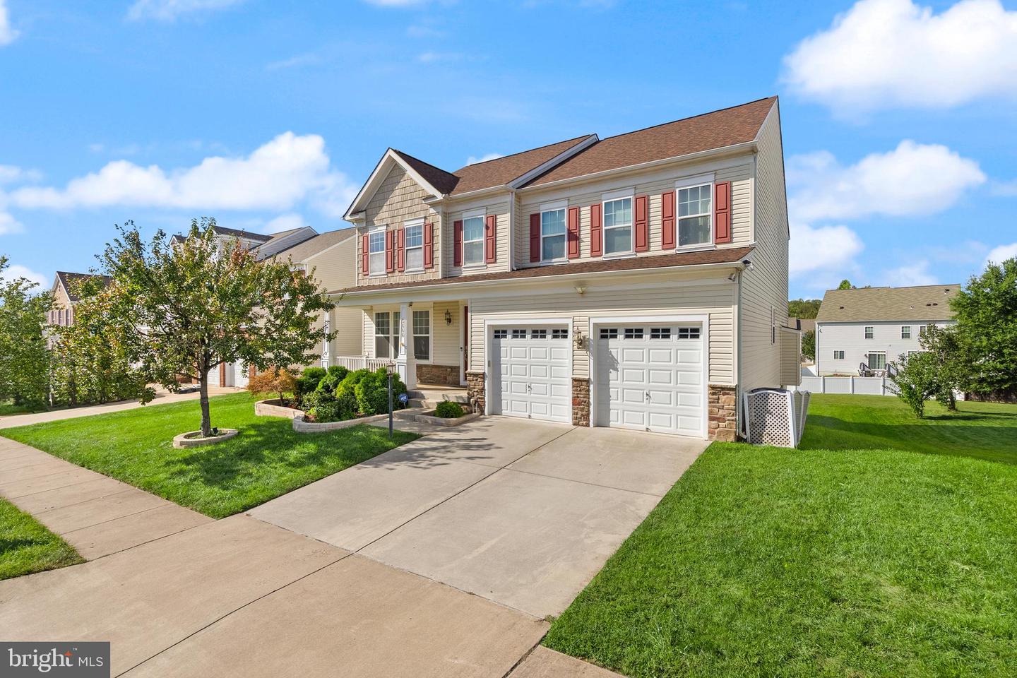 5666 SPRIGGS MEADOW DR, WOODBRIDGE, Virginia 22193, 5 Bedrooms Bedrooms, ,4 BathroomsBathrooms,Residential,For sale,5666 SPRIGGS MEADOW DR,VAPW2105400 MLS # VAPW2105400