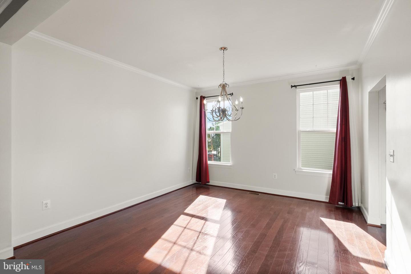 5666 SPRIGGS MEADOW DR, WOODBRIDGE, Virginia 22193, 5 Bedrooms Bedrooms, ,4 BathroomsBathrooms,Residential,For sale,5666 SPRIGGS MEADOW DR,VAPW2105400 MLS # VAPW2105400