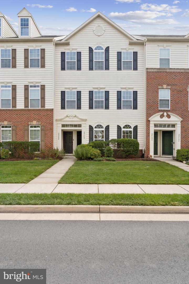 24682 HUTCHINSON FARM DR, STERLING, Virginia 20166, 3 Bedrooms Bedrooms, ,2 BathroomsBathrooms,Residential,For sale,24682 HUTCHINSON FARM DR,VALO2108274 MLS # VALO2108274 24682 HUTCHINSON FARM DR, STERLING, Virginia 20166, 3 Bedrooms Bedrooms, ,2 BathroomsBathrooms,Residential,For sale,24682 HUTCHINSON FARM DR,VALO2108274 MLS # VALO2108274