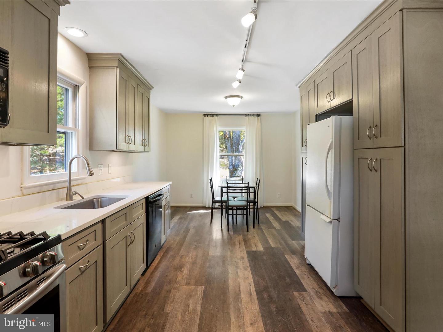 227 MILE RIDGE ESTS, STRASBURG, Virginia 22641, 3 Bedrooms Bedrooms, ,2 BathroomsBathrooms,Residential,For sale,227 MILE RIDGE ESTS,VASH2012712 MLS # VASH2012712