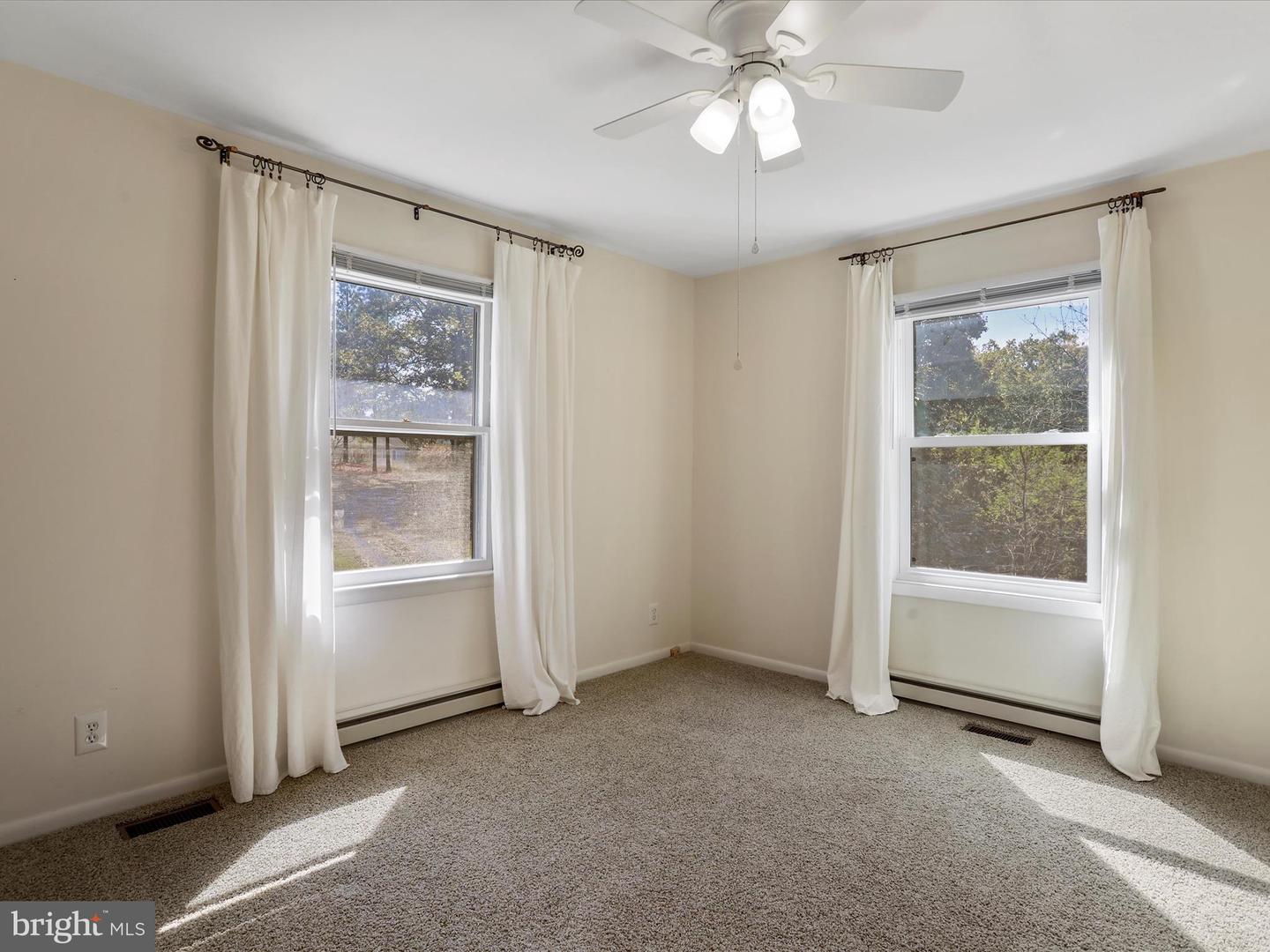227 MILE RIDGE ESTS, STRASBURG, Virginia 22641, 3 Bedrooms Bedrooms, ,2 BathroomsBathrooms,Residential,For sale,227 MILE RIDGE ESTS,VASH2012712 MLS # VASH2012712