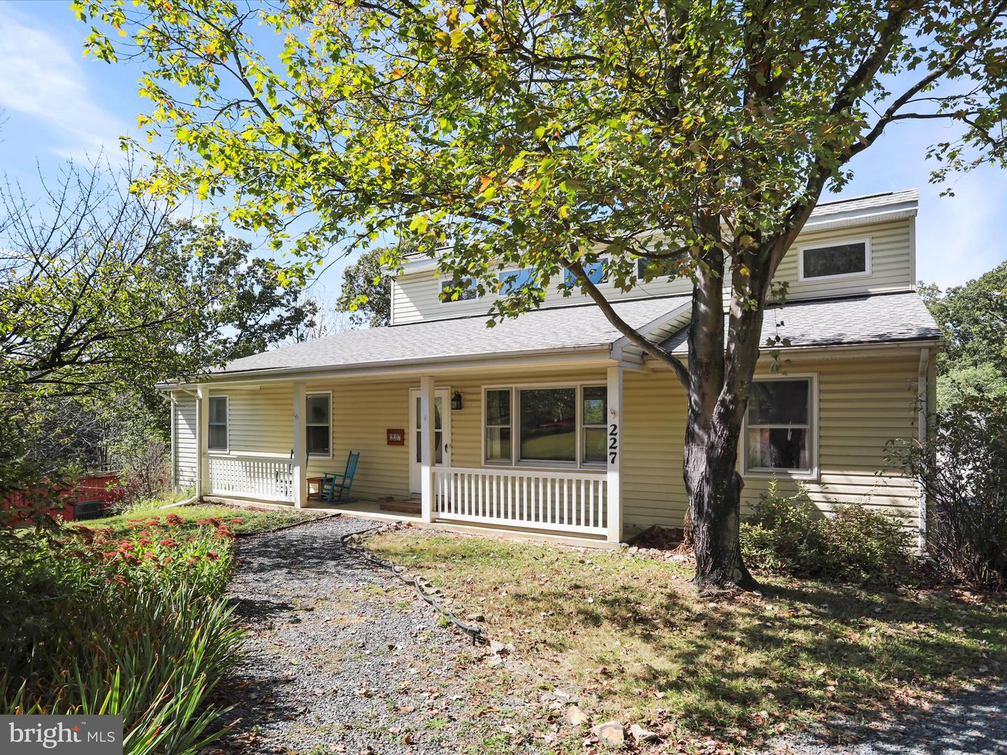 227 MILE RIDGE ESTS, STRASBURG, Virginia 22641, 3 Bedrooms Bedrooms, ,2 BathroomsBathrooms,Residential,For sale,227 MILE RIDGE ESTS,VASH2012712 MLS # VASH2012712