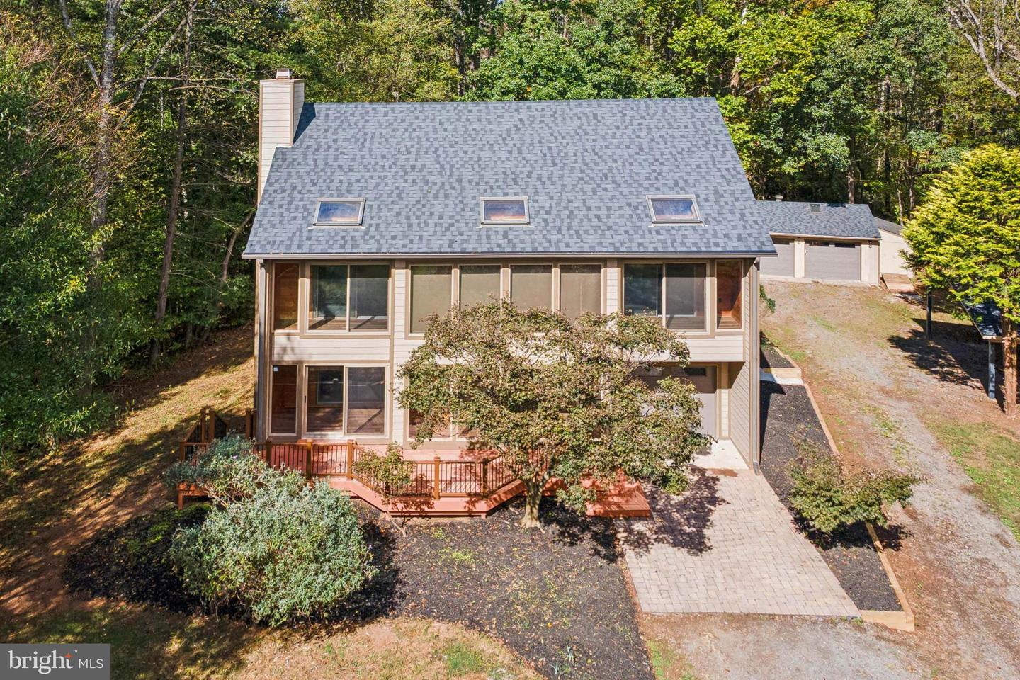 40946 MANOR HOUSE RD, LEESBURG, Virginia 20175, 4 Bedrooms Bedrooms, ,3 BathroomsBathrooms,Residential,For sale,40946 MANOR HOUSE RD,VALO2108292 MLS # VALO2108292
