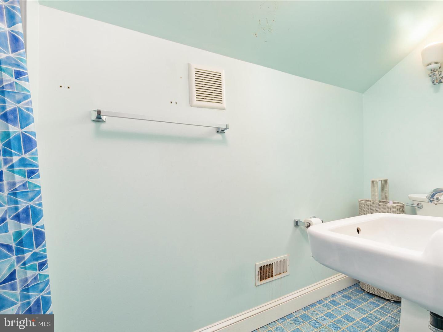 227 MILLER ST, WINCHESTER, Virginia 22601, 4 Bedrooms Bedrooms, ,4 BathroomsBathrooms,Residential,For sale,227 MILLER ST,VAWI2009194 MLS # VAWI2009194