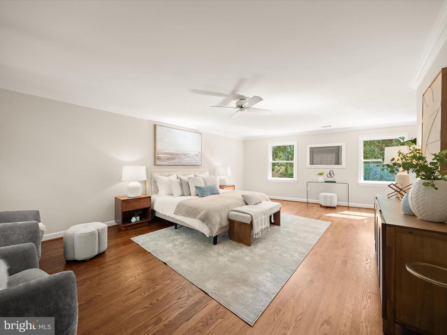 4700 FOXHALL CRES NW, WASHINGTON, District Of Columbia 20007, 4 Bedrooms Bedrooms, ,4 BathroomsBathrooms,Residential,For sale,4700 FOXHALL CRES NW,DCDC2225796 MLS # DCDC2225796