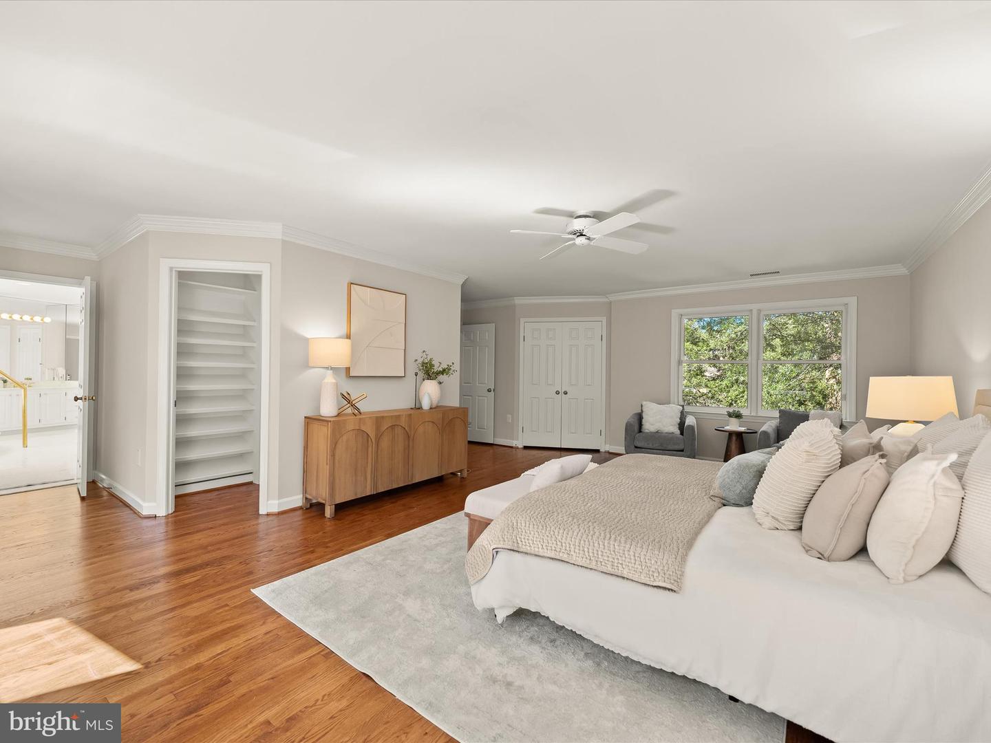 4700 FOXHALL CRES NW, WASHINGTON, District Of Columbia 20007, 4 Bedrooms Bedrooms, ,4 BathroomsBathrooms,Residential,For sale,4700 FOXHALL CRES NW,DCDC2225796 MLS # DCDC2225796