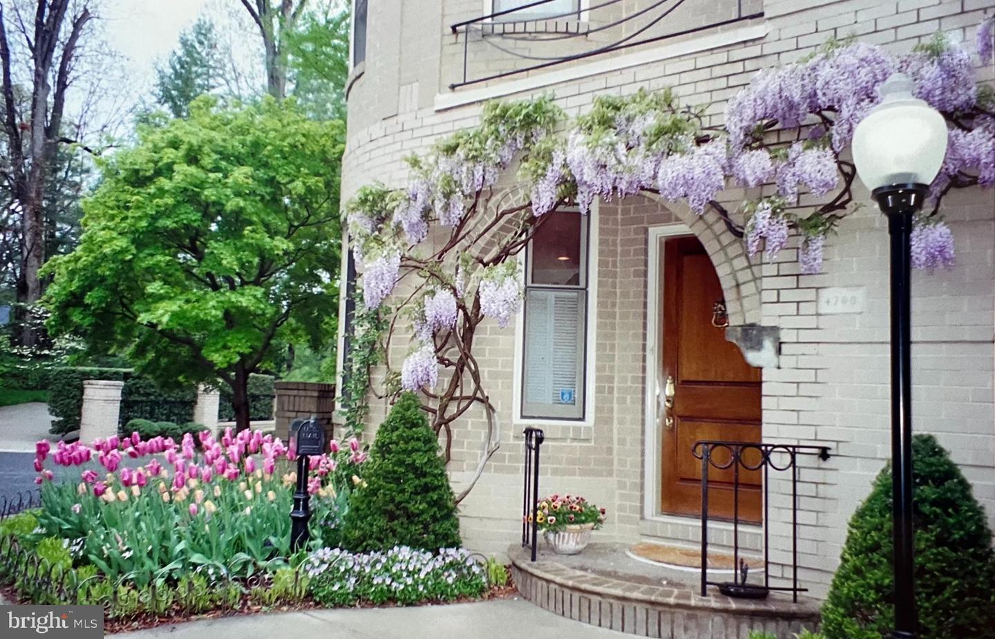 4700 FOXHALL CRES NW, WASHINGTON, District Of Columbia 20007, 4 Bedrooms Bedrooms, ,4 BathroomsBathrooms,Residential,For sale,4700 FOXHALL CRES NW,DCDC2225796 MLS # DCDC2225796