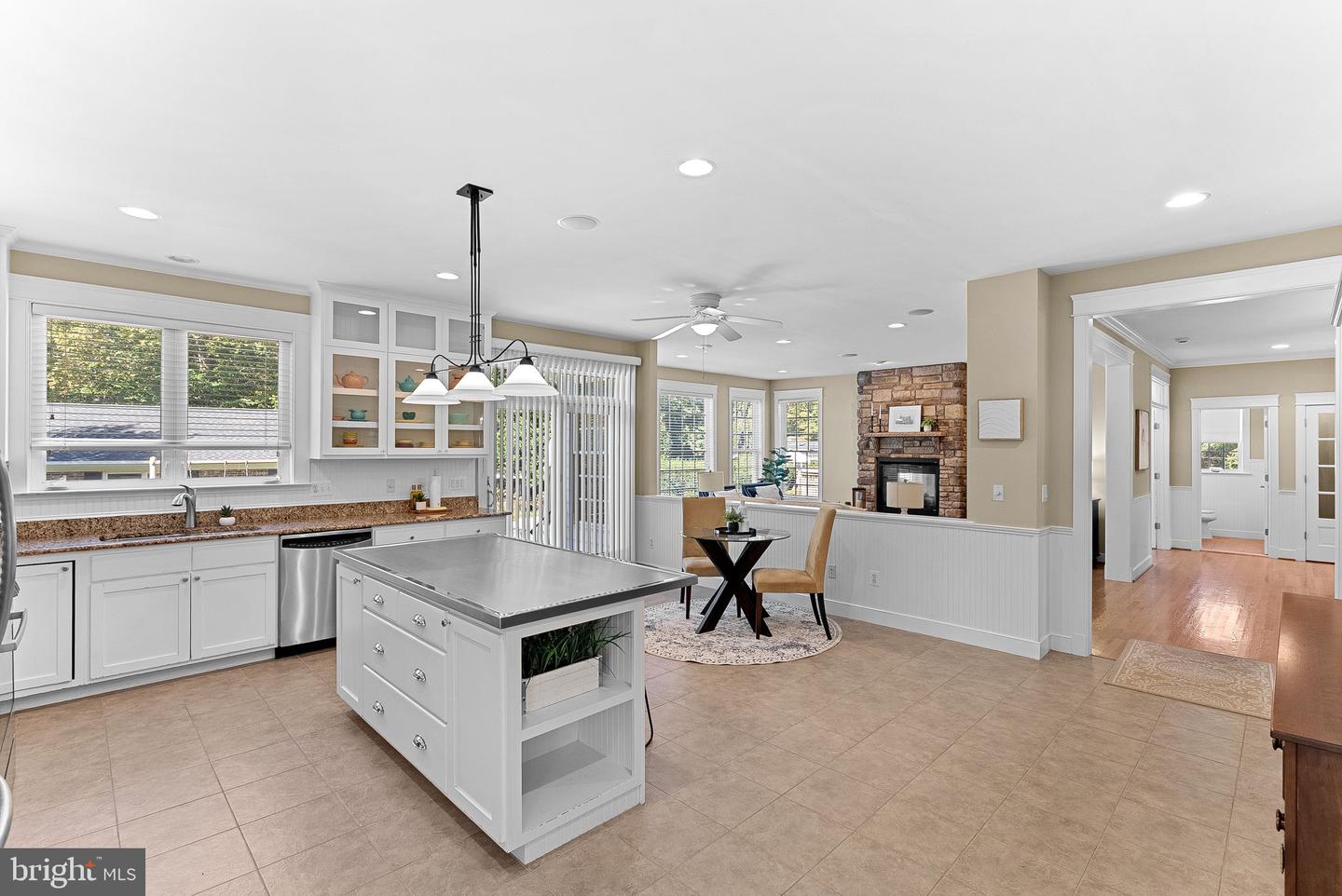 10 CROUCH ST, STERLING, Virginia 20165, 5 Bedrooms Bedrooms, ,4 BathroomsBathrooms,Residential,For sale,10 CROUCH ST,VALO2108384 MLS # VALO2108384