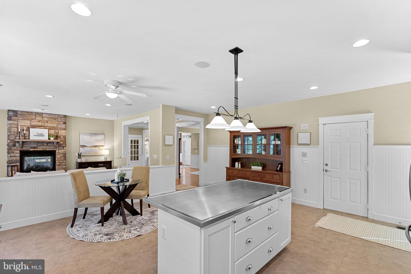 10 CROUCH ST, STERLING, Virginia 20165, 5 Bedrooms Bedrooms, ,4 BathroomsBathrooms,Residential,For sale,10 CROUCH ST,VALO2108384 MLS # VALO2108384