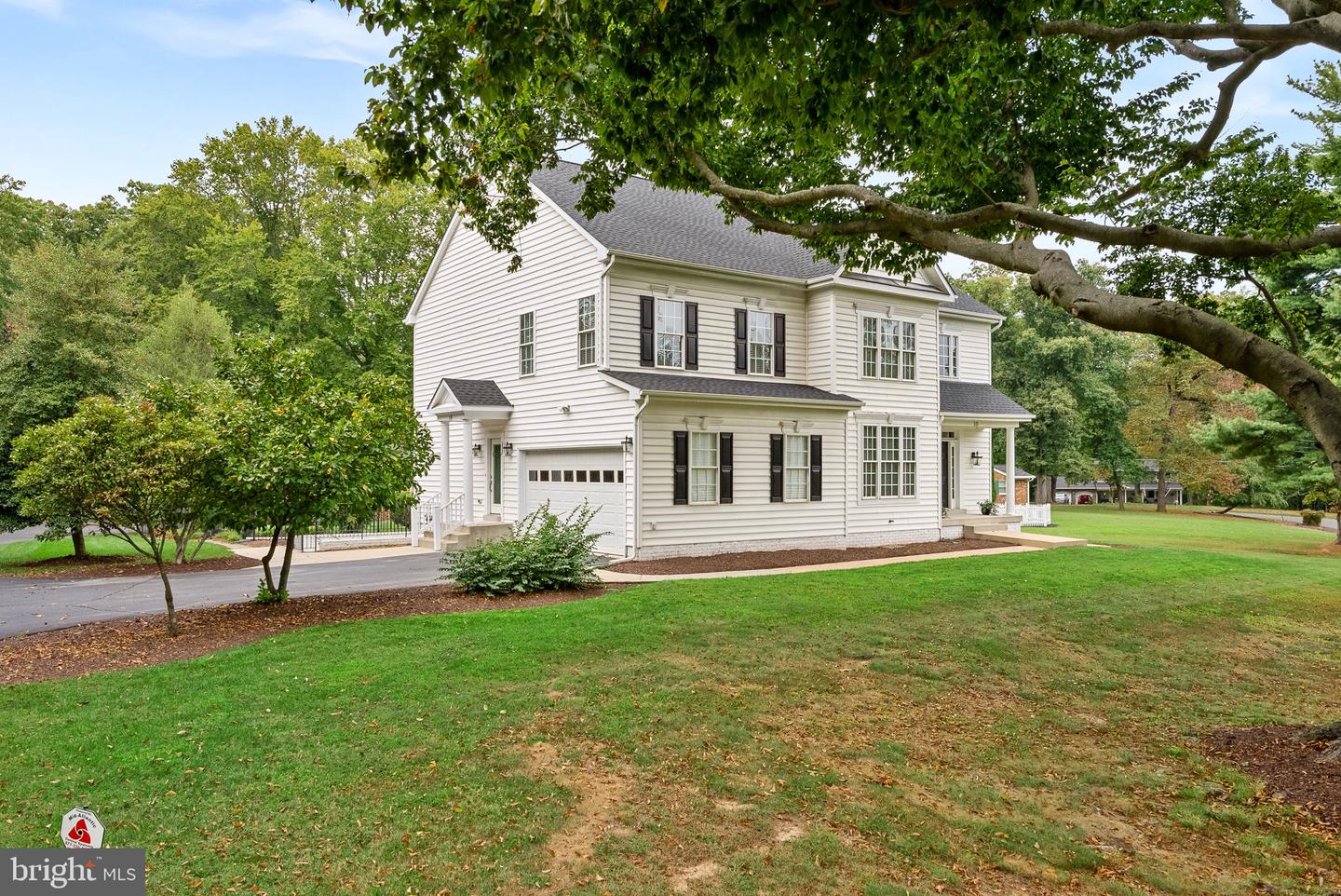10 CROUCH ST, STERLING, Virginia 20165, 5 Bedrooms Bedrooms, ,4 BathroomsBathrooms,Residential,For sale,10 CROUCH ST,VALO2108384 MLS # VALO2108384