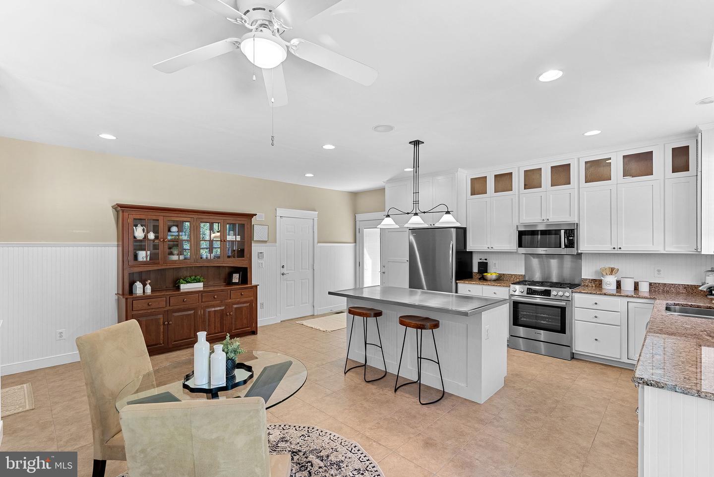 10 CROUCH ST, STERLING, Virginia 20165, 5 Bedrooms Bedrooms, ,4 BathroomsBathrooms,Residential,For sale,10 CROUCH ST,VALO2108384 MLS # VALO2108384