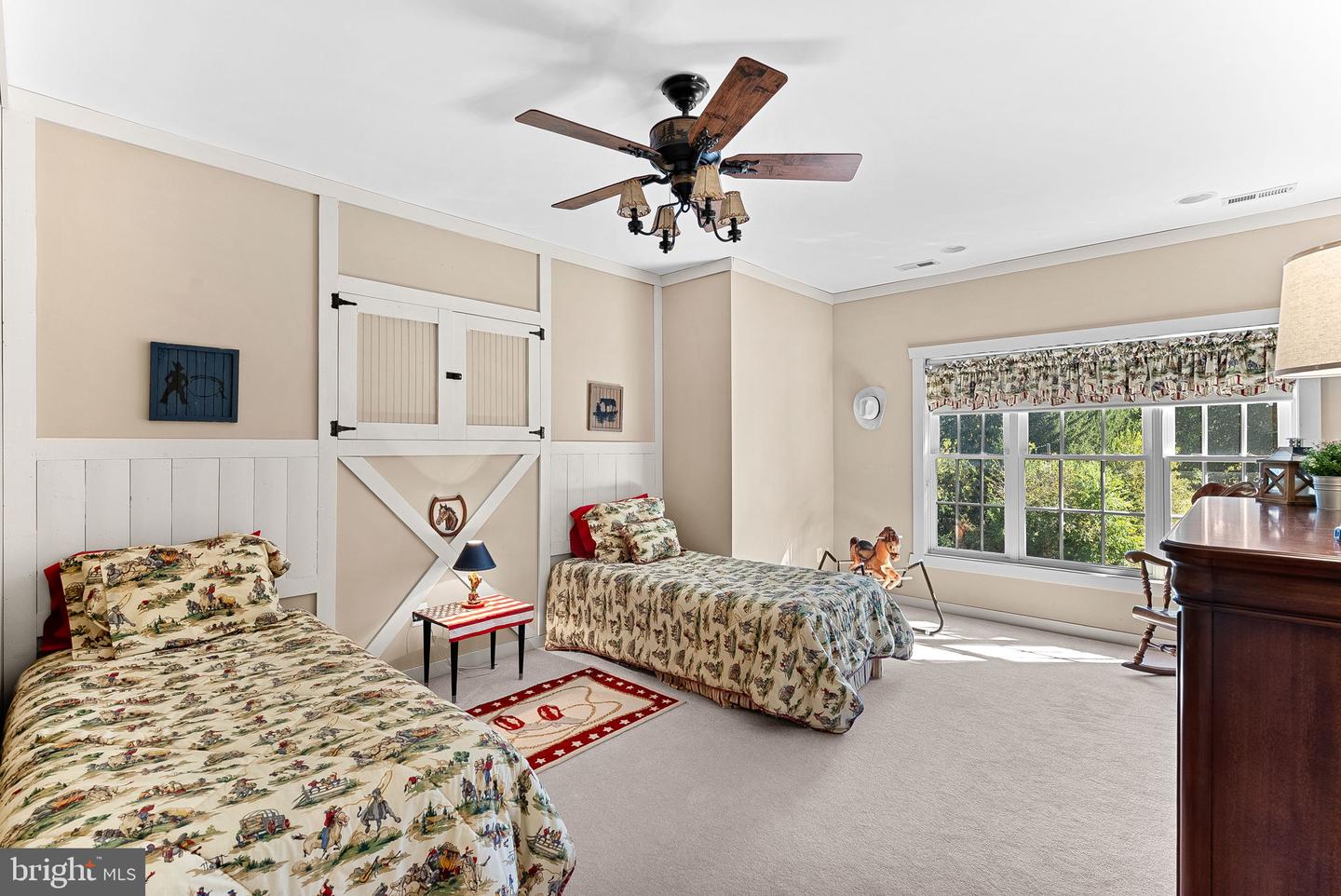 10 CROUCH ST, STERLING, Virginia 20165, 5 Bedrooms Bedrooms, ,4 BathroomsBathrooms,Residential,For sale,10 CROUCH ST,VALO2108384 MLS # VALO2108384