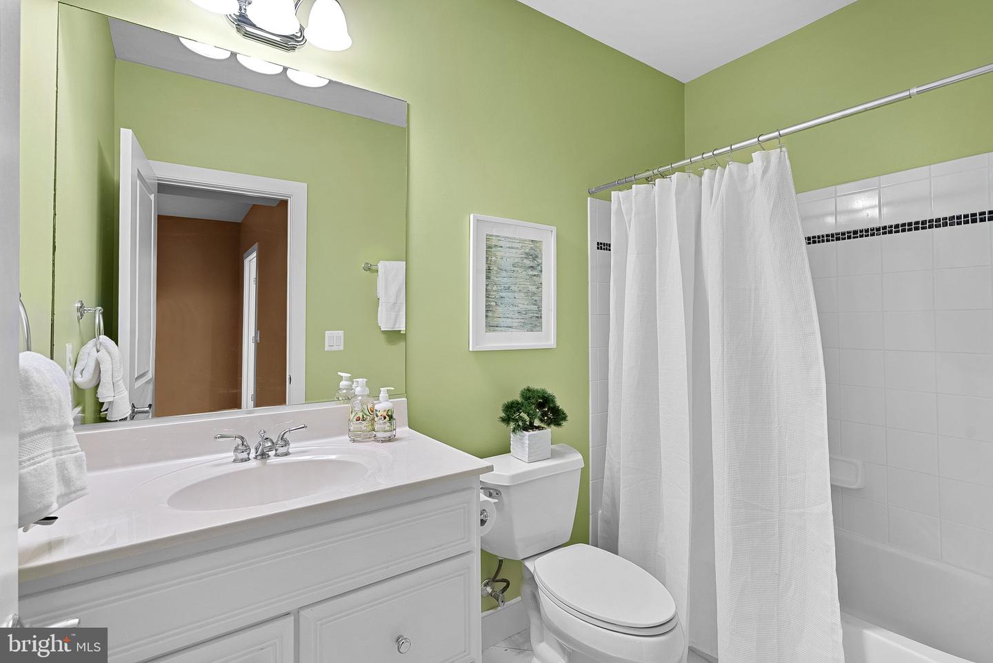 10 CROUCH ST, STERLING, Virginia 20165, 5 Bedrooms Bedrooms, ,4 BathroomsBathrooms,Residential,For sale,10 CROUCH ST,VALO2108384 MLS # VALO2108384