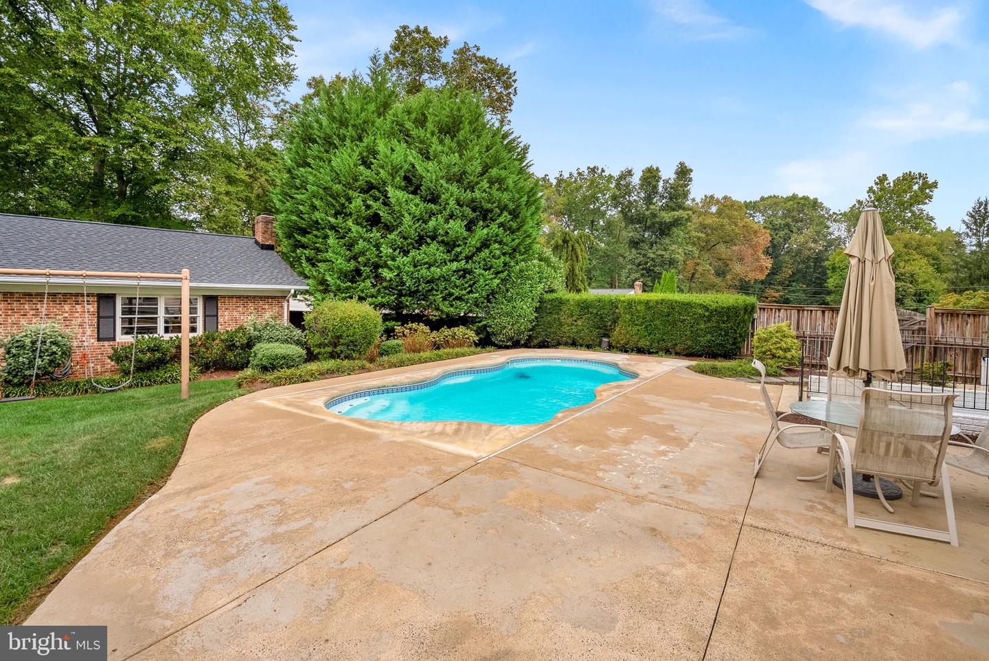 10 CROUCH ST, STERLING, Virginia 20165, 5 Bedrooms Bedrooms, ,4 BathroomsBathrooms,Residential,For sale,10 CROUCH ST,VALO2108384 MLS # VALO2108384