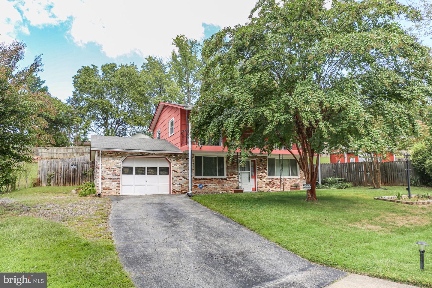 19007 RED OAK LN, TRIANGLE, Virginia 22172, 4 Bedrooms Bedrooms, ,2 BathroomsBathrooms,Residential,For sale,19007 RED OAK LN,VAPW2105436 MLS # VAPW2105436