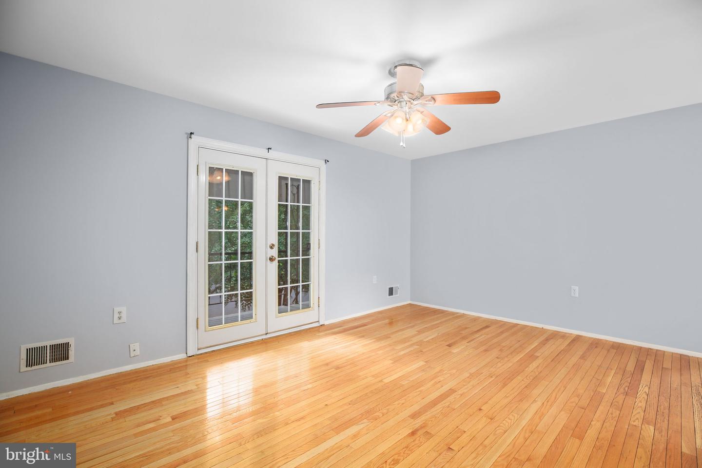 19007 RED OAK LN, TRIANGLE, Virginia 22172, 4 Bedrooms Bedrooms, ,2 BathroomsBathrooms,Residential,For sale,19007 RED OAK LN,VAPW2105436 MLS # VAPW2105436 19007 RED OAK LN, TRIANGLE, Virginia 22172, 4 Bedrooms Bedrooms, ,2 BathroomsBathrooms,Residential,For sale,19007 RED OAK LN,VAPW2105436 MLS # VAPW2105436