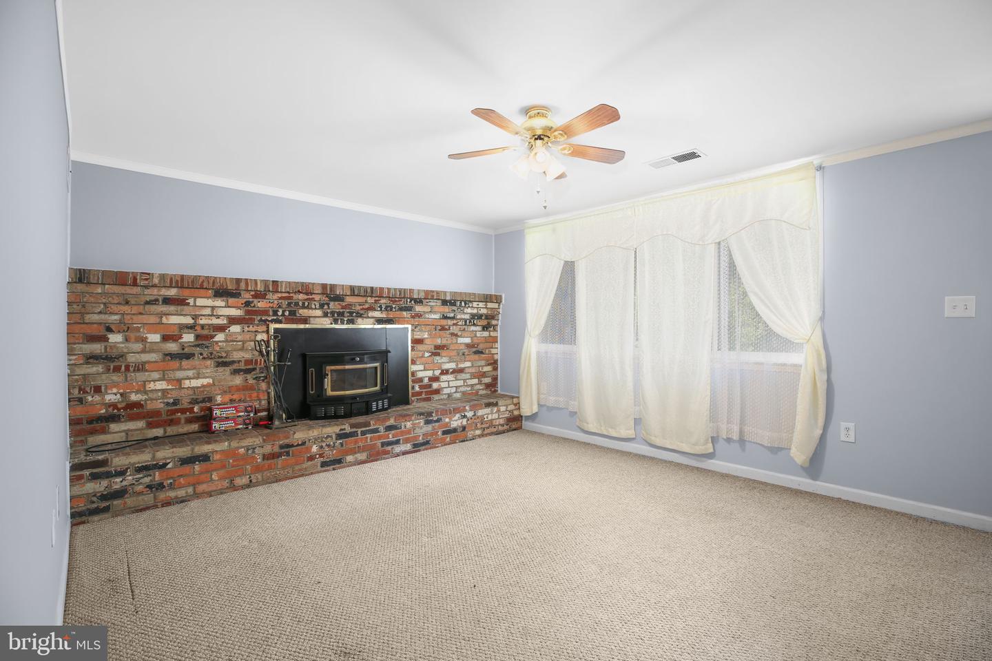 19007 RED OAK LN, TRIANGLE, Virginia 22172, 4 Bedrooms Bedrooms, ,2 BathroomsBathrooms,Residential,For sale,19007 RED OAK LN,VAPW2105436 MLS # VAPW2105436 19007 RED OAK LN, TRIANGLE, Virginia 22172, 4 Bedrooms Bedrooms, ,2 BathroomsBathrooms,Residential,For sale,19007 RED OAK LN,VAPW2105436 MLS # VAPW2105436