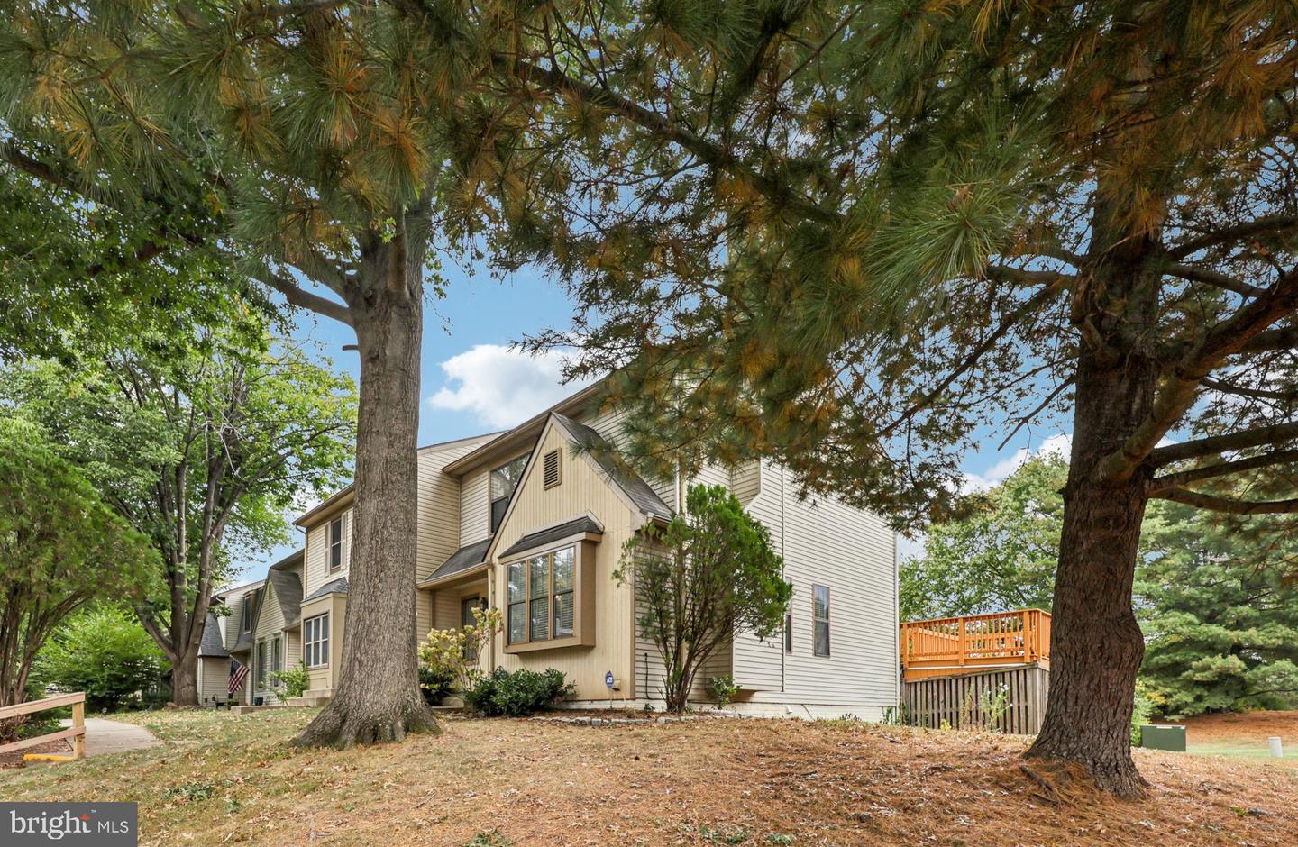 2 BERKELEY CT, STERLING, Virginia 20165, 4 Bedrooms Bedrooms, ,2 BathroomsBathrooms,Residential,For sale,2 BERKELEY CT,VALO2108396 MLS # VALO2108396