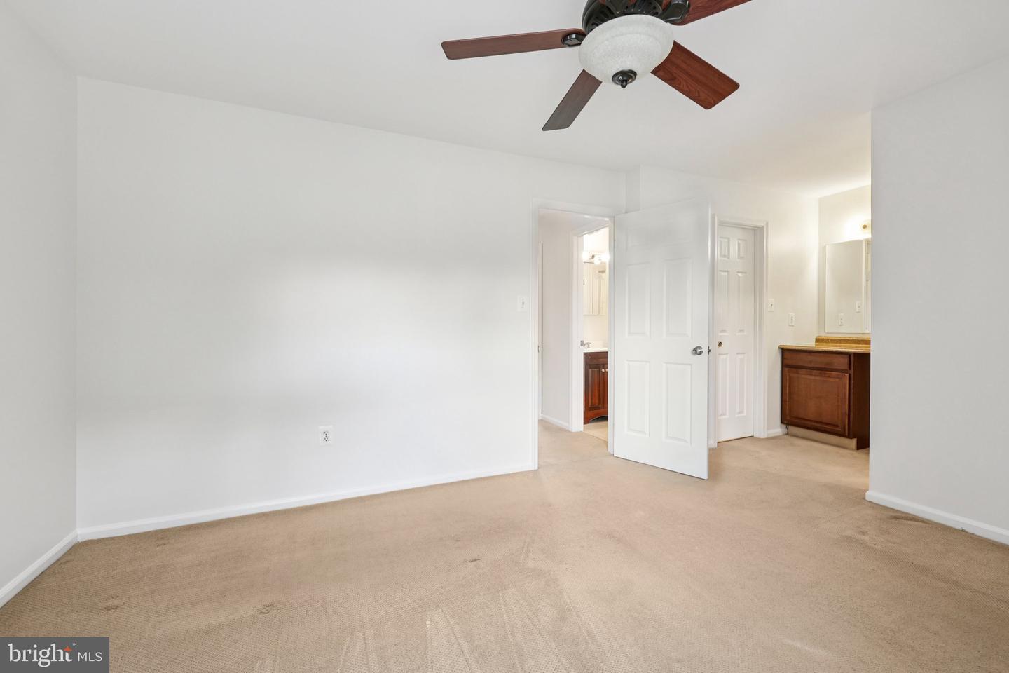 2 BERKELEY CT, STERLING, Virginia 20165, 4 Bedrooms Bedrooms, ,2 BathroomsBathrooms,Residential,For sale,2 BERKELEY CT,VALO2108396 MLS # VALO2108396
