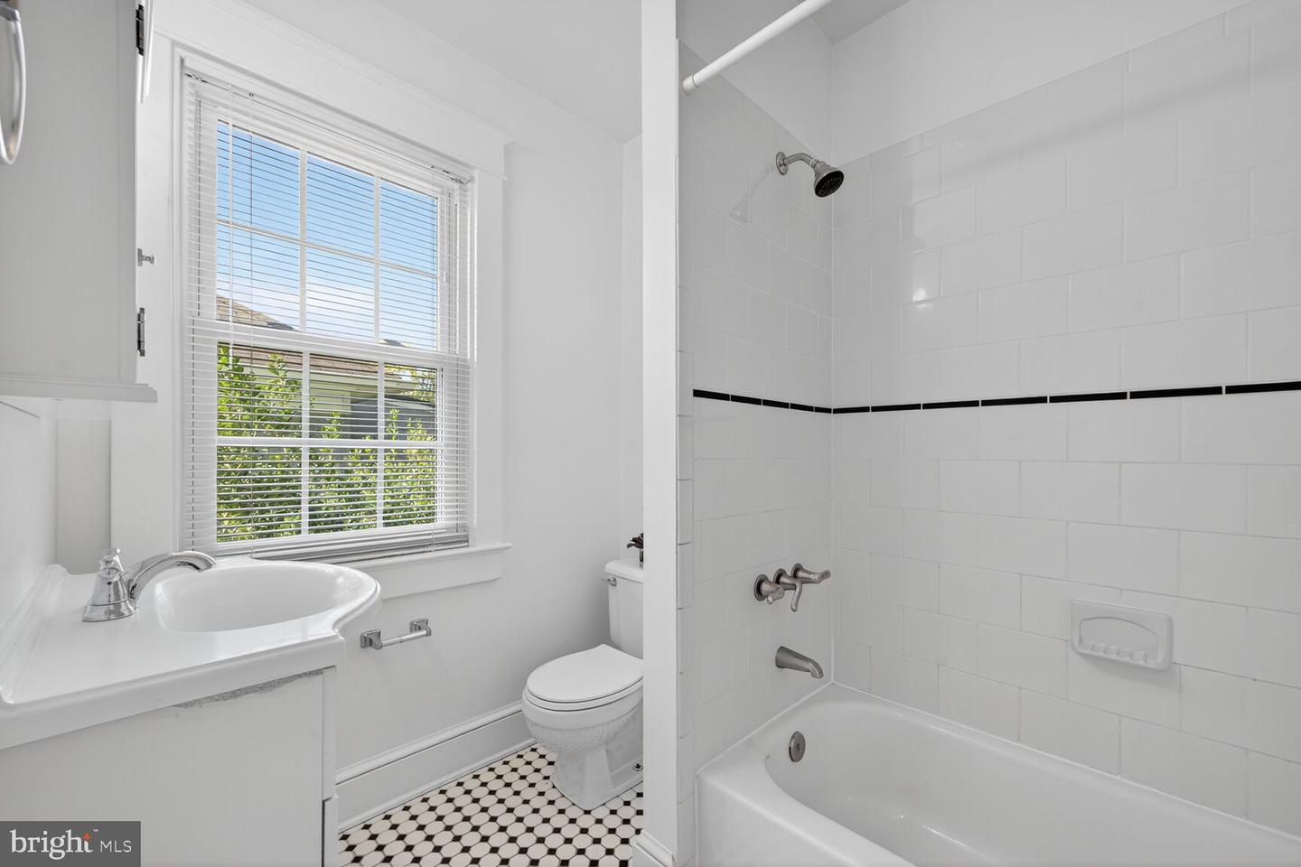 4209 ELLICOTT ST NW, WASHINGTON, District Of Columbia 20016, 3 Bedrooms Bedrooms, ,4 BathroomsBathrooms,Residential,For sale,4209 ELLICOTT ST NW,DCDC2225944 MLS # DCDC2225944