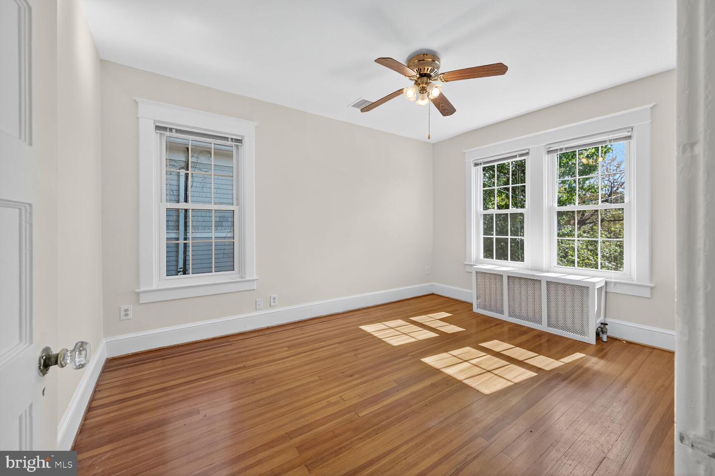4209 ELLICOTT ST NW, WASHINGTON, District Of Columbia 20016, 3 Bedrooms Bedrooms, ,4 BathroomsBathrooms,Residential,For sale,4209 ELLICOTT ST NW,DCDC2225944 MLS # DCDC2225944