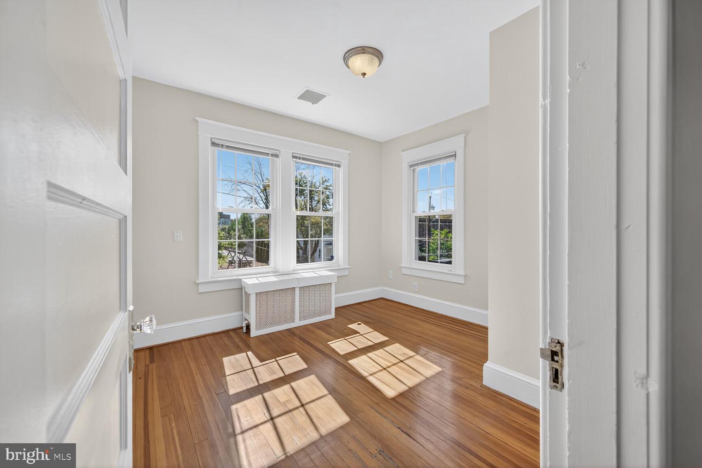 4209 ELLICOTT ST NW, WASHINGTON, District Of Columbia 20016, 3 Bedrooms Bedrooms, ,4 BathroomsBathrooms,Residential,For sale,4209 ELLICOTT ST NW,DCDC2225944 MLS # DCDC2225944