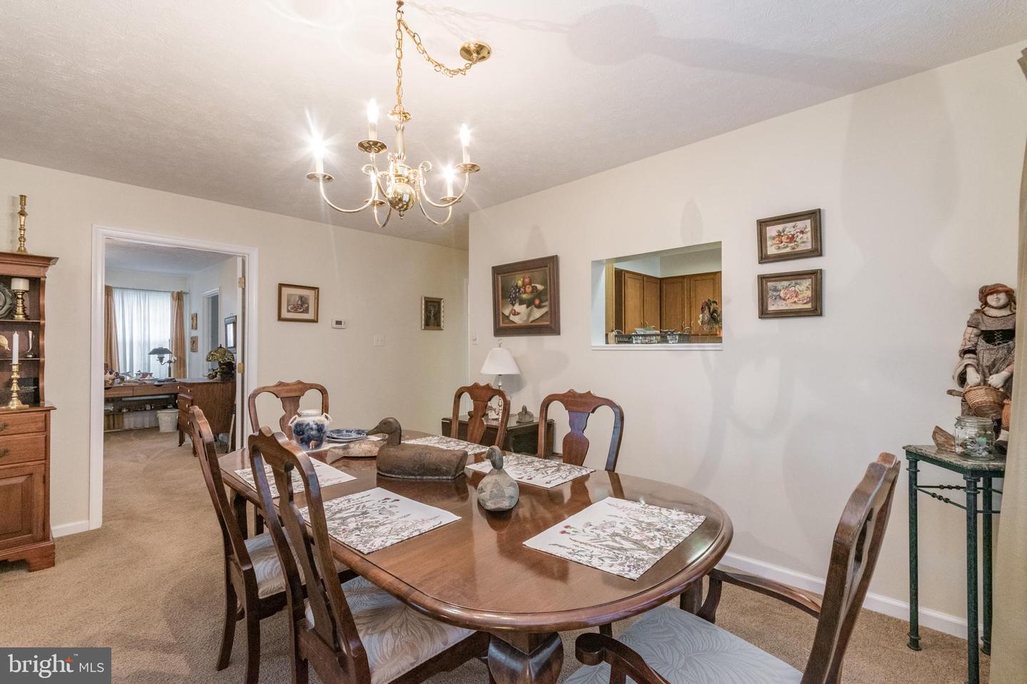 221 CRESTWOOD LN, WINCHESTER, Virginia 22602, 2 Bedrooms Bedrooms, ,2 BathroomsBathrooms,Residential,For sale,221 CRESTWOOD LN,VAFV2037270 MLS # VAFV2037270