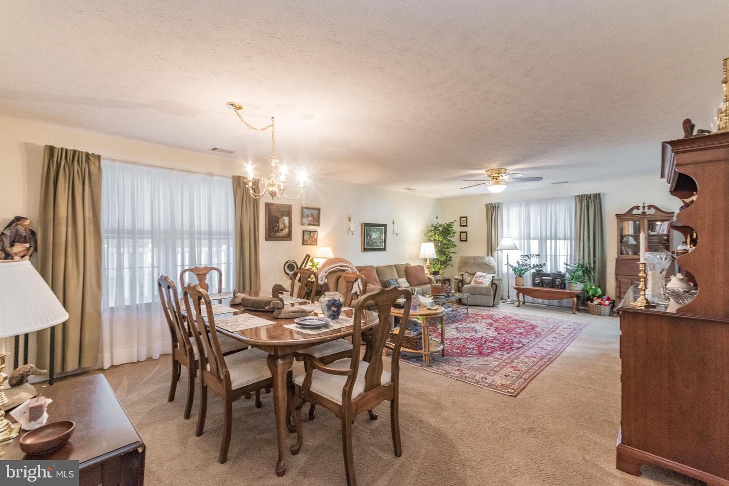 221 CRESTWOOD LN, WINCHESTER, Virginia 22602, 2 Bedrooms Bedrooms, ,2 BathroomsBathrooms,Residential,For sale,221 CRESTWOOD LN,VAFV2037270 MLS # VAFV2037270