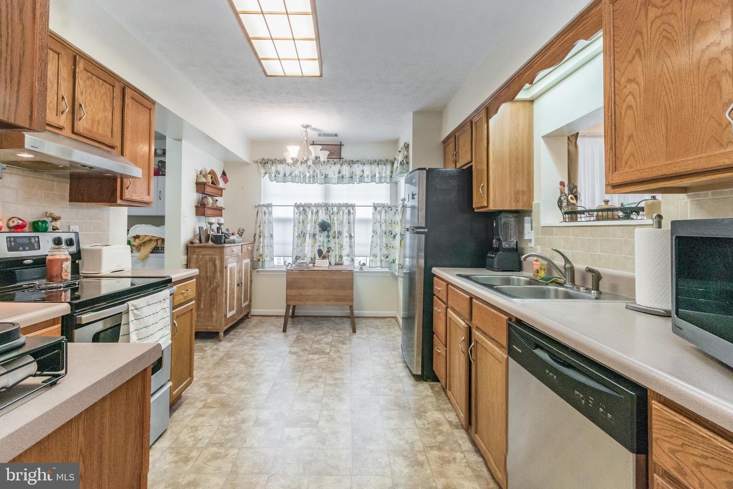 221 CRESTWOOD LN, WINCHESTER, Virginia 22602, 2 Bedrooms Bedrooms, ,2 BathroomsBathrooms,Residential,For sale,221 CRESTWOOD LN,VAFV2037270 MLS # VAFV2037270