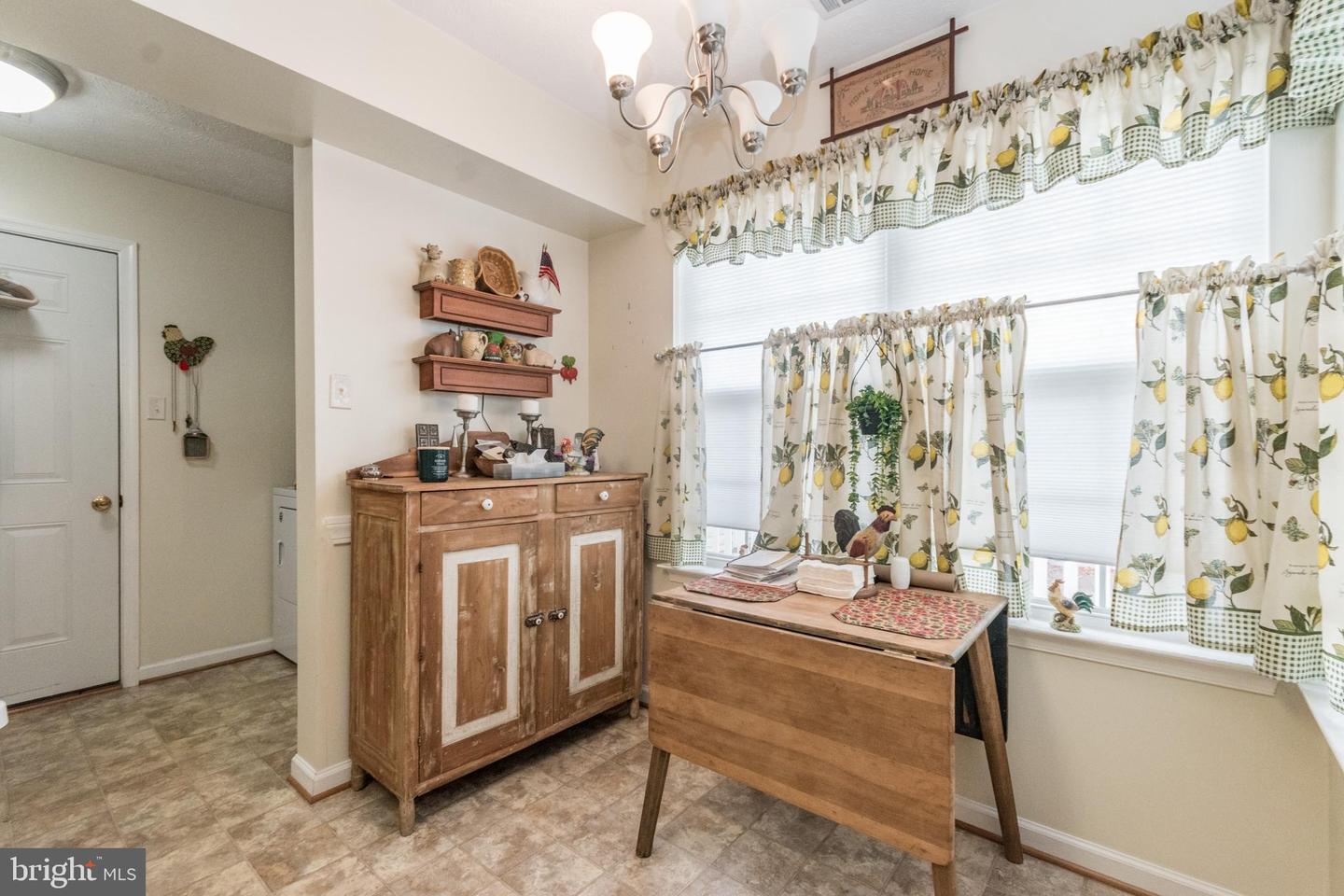 221 CRESTWOOD LN, WINCHESTER, Virginia 22602, 2 Bedrooms Bedrooms, ,2 BathroomsBathrooms,Residential,For sale,221 CRESTWOOD LN,VAFV2037270 MLS # VAFV2037270