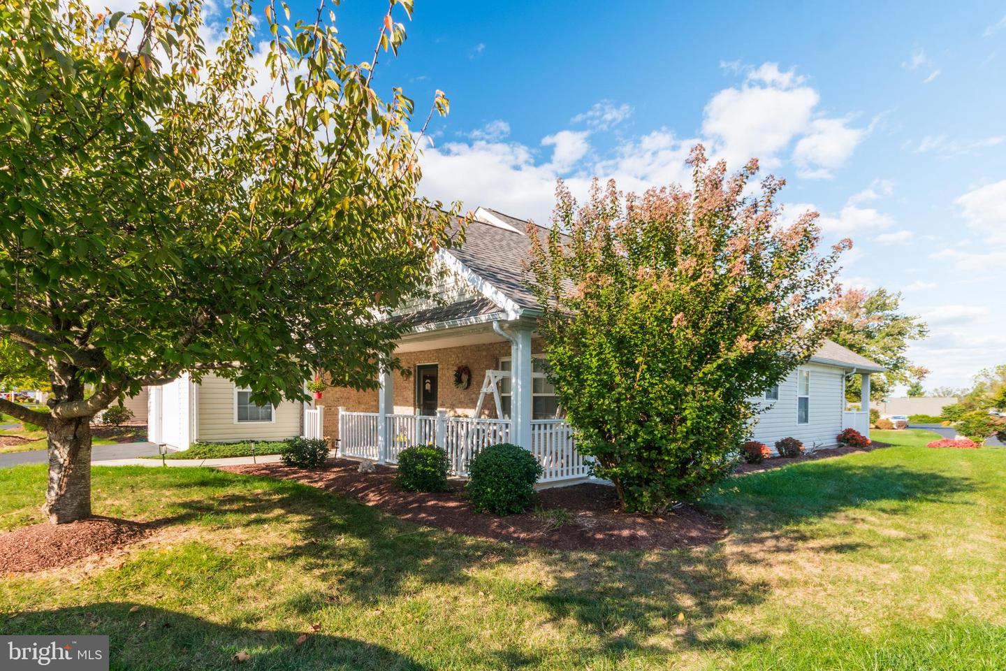 221 CRESTWOOD LN, WINCHESTER, Virginia 22602, 2 Bedrooms Bedrooms, ,2 BathroomsBathrooms,Residential,For sale,221 CRESTWOOD LN,VAFV2037270 MLS # VAFV2037270