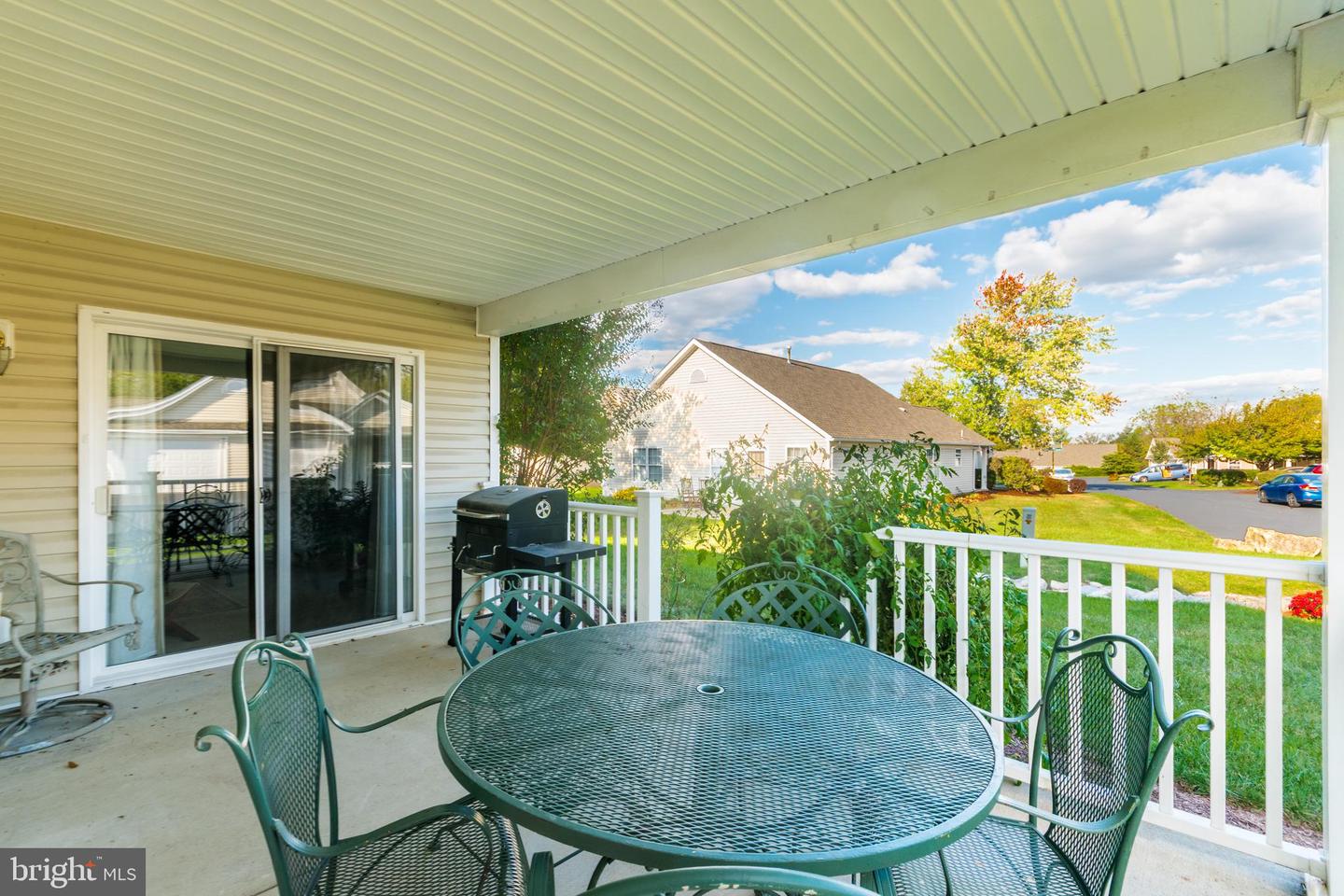 221 CRESTWOOD LN, WINCHESTER, Virginia 22602, 2 Bedrooms Bedrooms, ,2 BathroomsBathrooms,Residential,For sale,221 CRESTWOOD LN,VAFV2037270 MLS # VAFV2037270