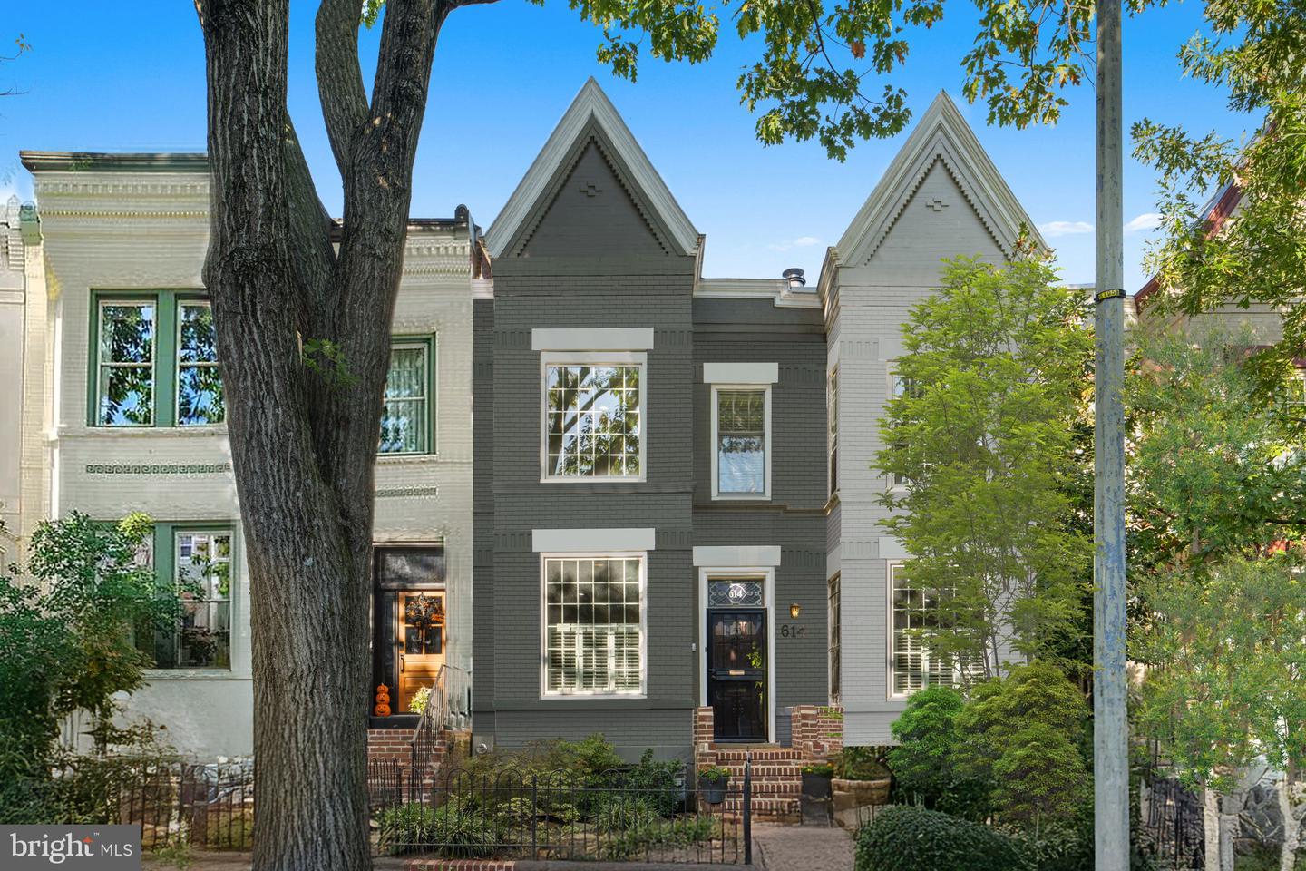 614 8TH ST NE, WASHINGTON, District Of Columbia 20002, 3 Bedrooms Bedrooms, ,2 BathroomsBathrooms,Residential,For sale,614 8TH ST NE,DCDC2225722 MLS # DCDC2225722