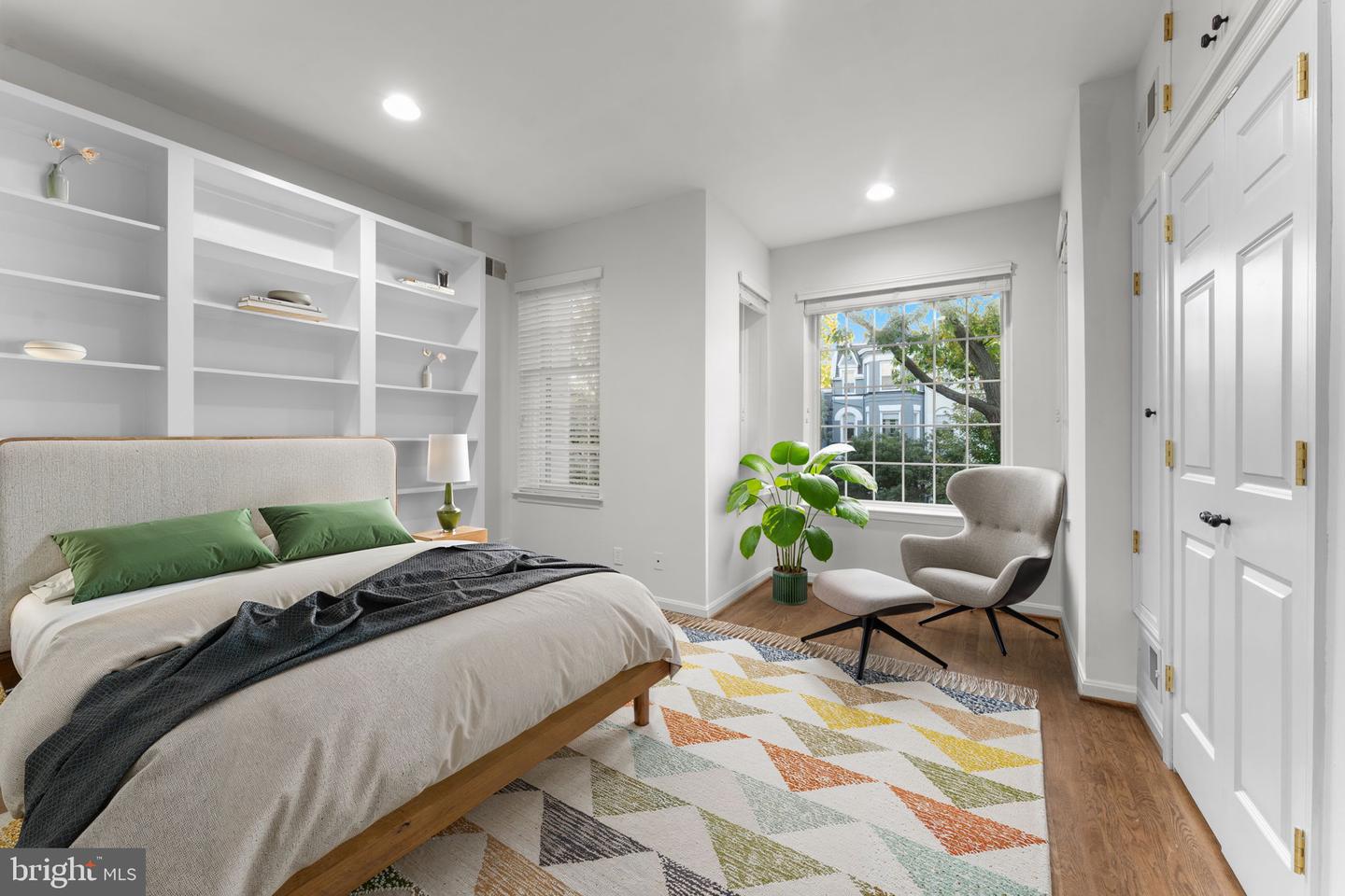 614 8TH ST NE, WASHINGTON, District Of Columbia 20002, 3 Bedrooms Bedrooms, ,2 BathroomsBathrooms,Residential,For sale,614 8TH ST NE,DCDC2225722 MLS # DCDC2225722