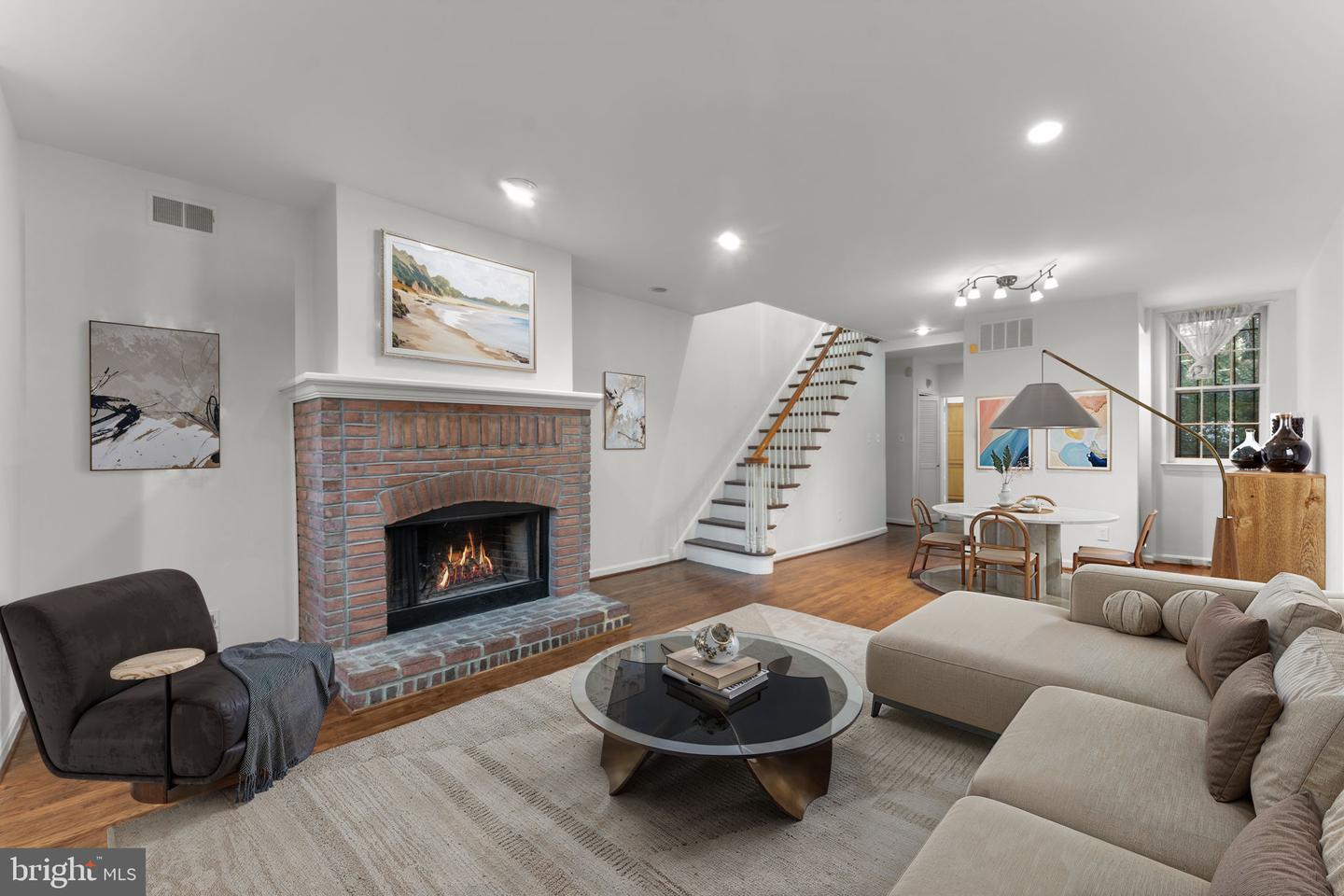 614 8TH ST NE, WASHINGTON, District Of Columbia 20002, 3 Bedrooms Bedrooms, ,2 BathroomsBathrooms,Residential,For sale,614 8TH ST NE,DCDC2225722 MLS # DCDC2225722