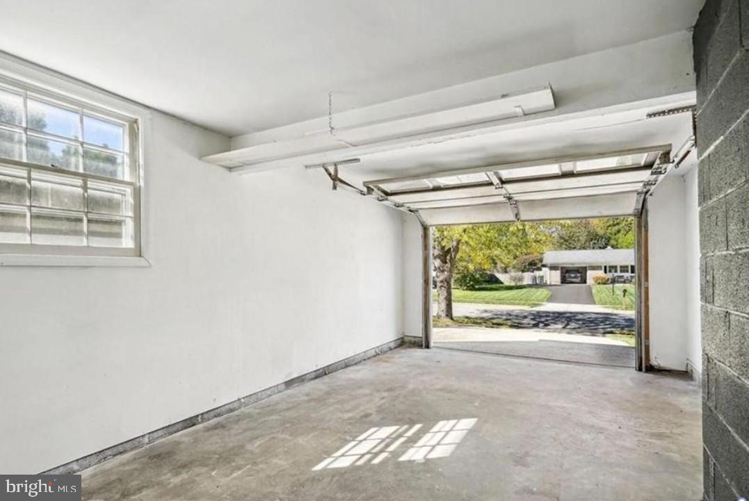 4111 MOUNT ECHO LN, FAIRFAX, Virginia 22033, 4 Bedrooms Bedrooms, ,2 BathroomsBathrooms,Residential,For sale,4111 MOUNT ECHO LN,VAFX2273286 MLS # VAFX2273286