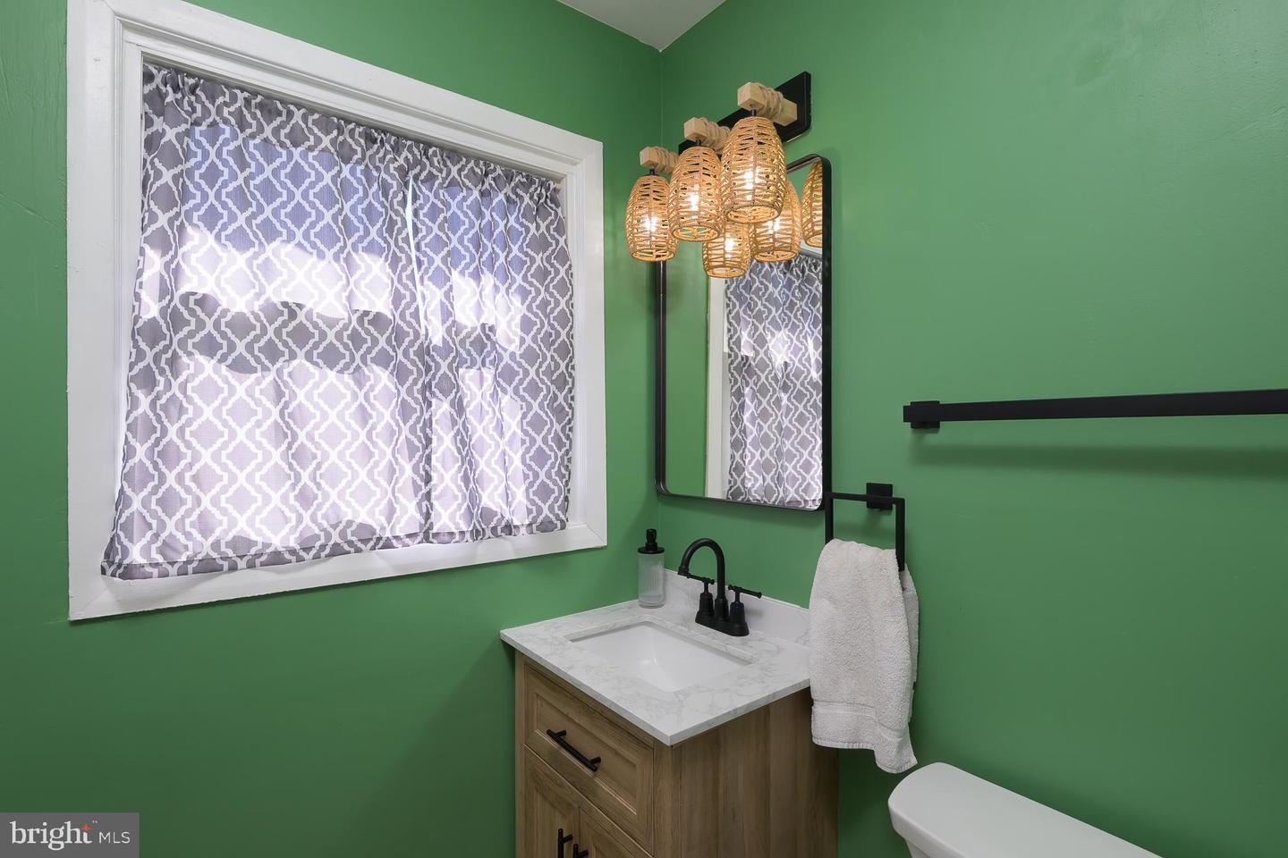 4111 MOUNT ECHO LN, FAIRFAX, Virginia 22033, 4 Bedrooms Bedrooms, ,2 BathroomsBathrooms,Residential,For sale,4111 MOUNT ECHO LN,VAFX2273286 MLS # VAFX2273286