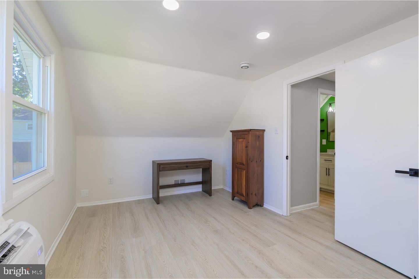 4111 MOUNT ECHO LN, FAIRFAX, Virginia 22033, 4 Bedrooms Bedrooms, ,2 BathroomsBathrooms,Residential,For sale,4111 MOUNT ECHO LN,VAFX2273286 MLS # VAFX2273286