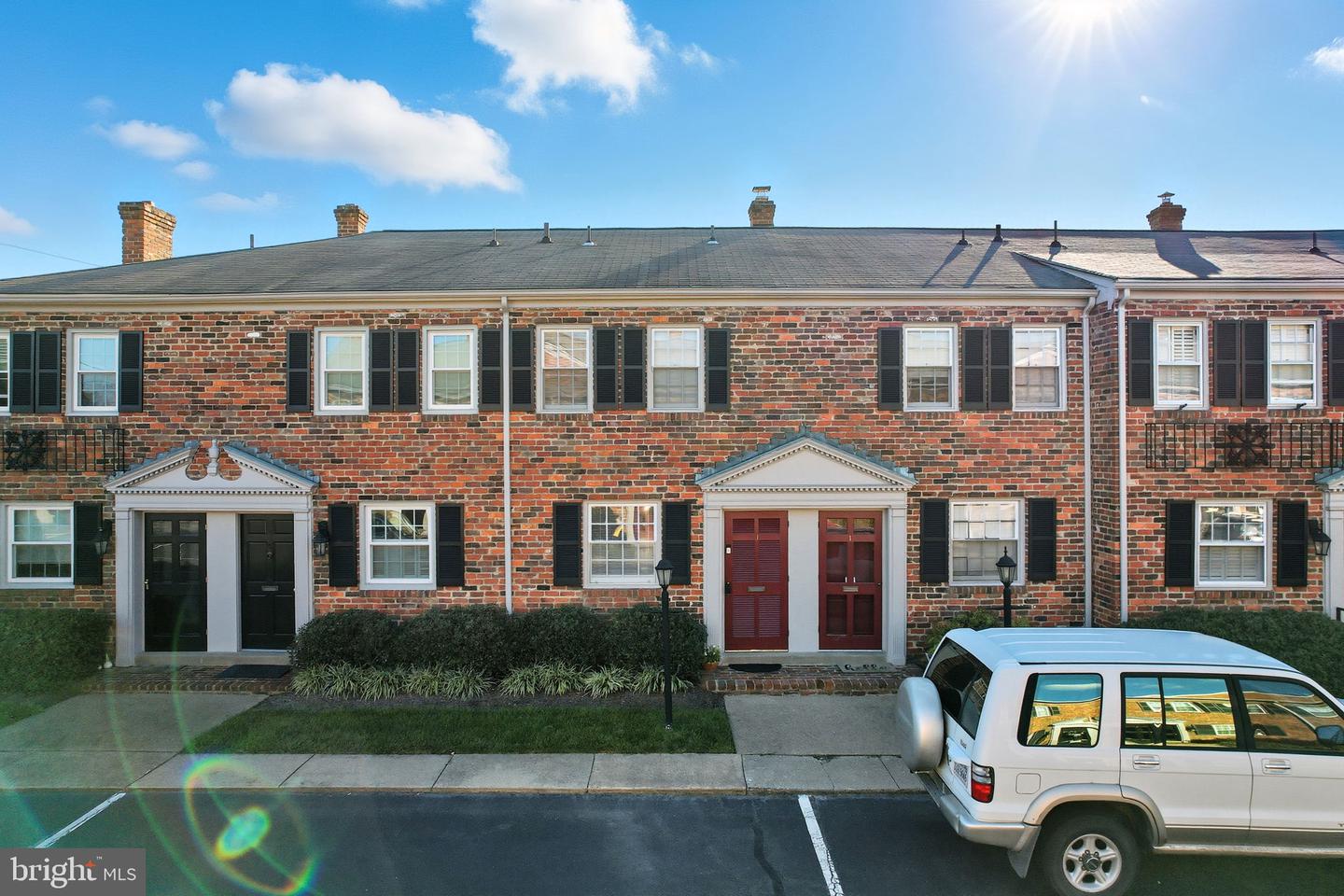 403 N HAMILTON ST #J, RICHMOND, Virginia 23221, 2 Bedrooms Bedrooms, 5 Rooms Rooms,1 BathroomBathrooms,Residential,For sale,403 N HAMILTON ST #J,VARC2000764 MLS # VARC2000764