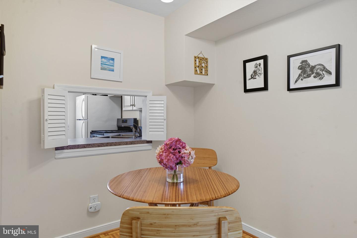 403 N HAMILTON ST #J, RICHMOND, Virginia 23221, 2 Bedrooms Bedrooms, 5 Rooms Rooms,1 BathroomBathrooms,Residential,For sale,403 N HAMILTON ST #J,VARC2000764 MLS # VARC2000764