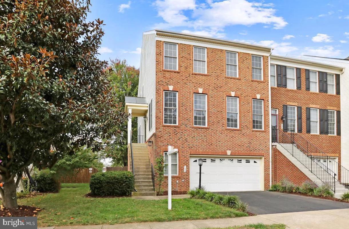 133 MISTY POND TER, PURCELLVILLE, Virginia 20132, 4 Bedrooms Bedrooms, ,3 BathroomsBathrooms,Residential,For sale,133 MISTY POND TER,VALO2108340 MLS # VALO2108340
