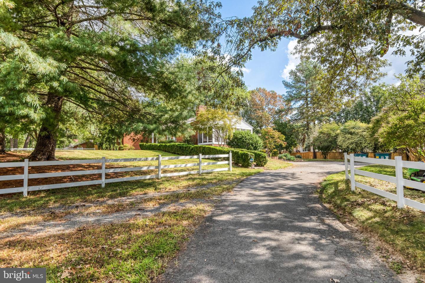 5527 WHARTON LN, CENTREVILLE, Virginia 20120, 3 Bedrooms Bedrooms, ,2 BathroomsBathrooms,Residential,For sale,5527 WHARTON LN,VAFX2273034 MLS # VAFX2273034