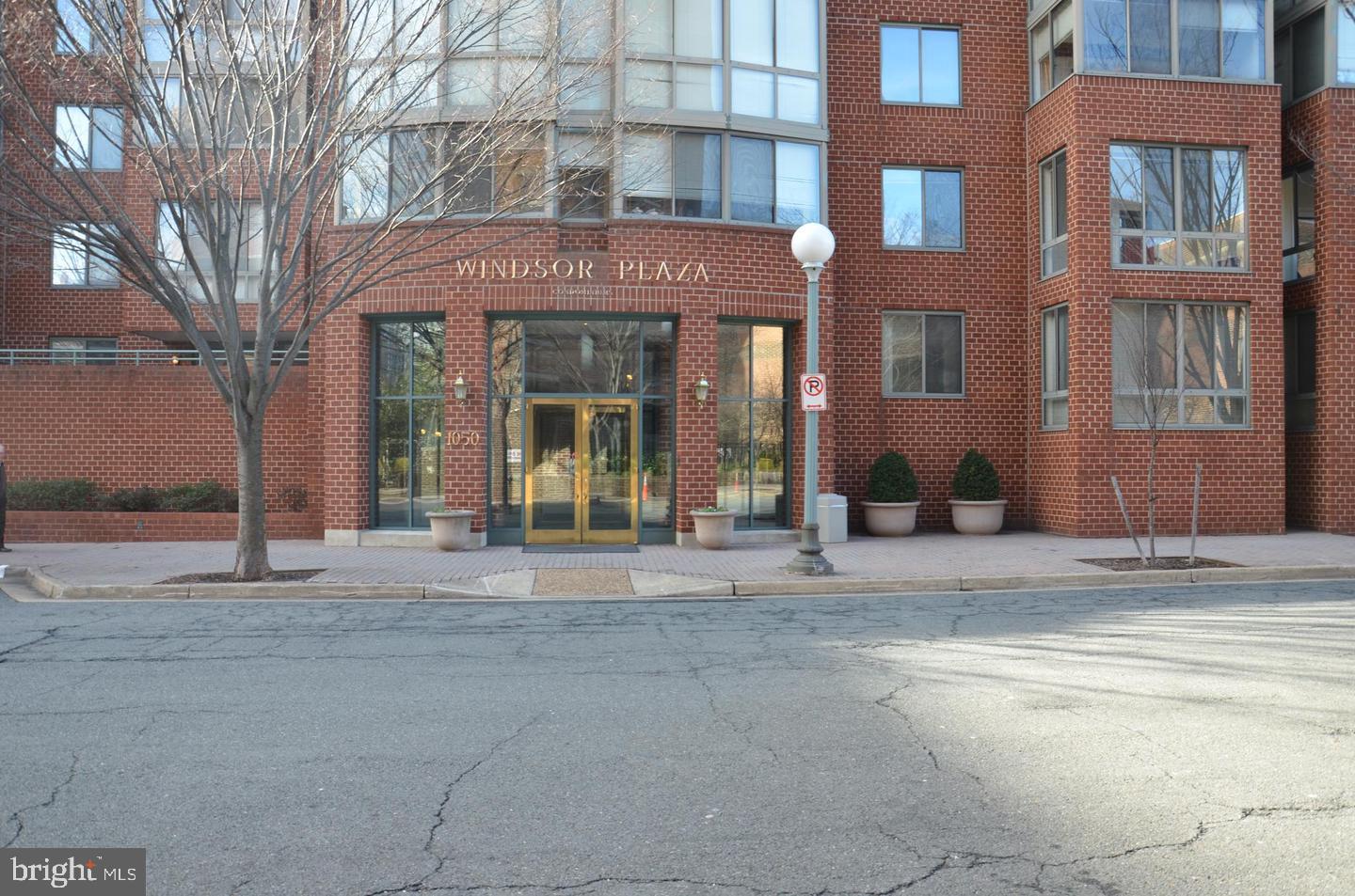 1050 N TAYLOR ST #1-105, ARLINGTON, Virginia 22201, 1 Bedroom Bedrooms, ,1 BathroomBathrooms,Residential,For sale,1050 N TAYLOR ST #1-105,VAAR2064622 MLS # VAAR2064622