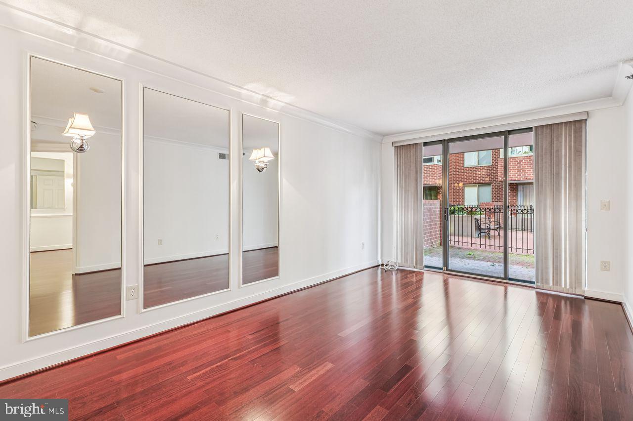 1050 N TAYLOR ST #1-105, ARLINGTON, Virginia 22201, 1 Bedroom Bedrooms, ,1 BathroomBathrooms,Residential,For sale,1050 N TAYLOR ST #1-105,VAAR2064622 MLS # VAAR2064622 1050 N TAYLOR ST #1-105, ARLINGTON, Virginia 22201, 1 Bedroom Bedrooms, ,1 BathroomBathrooms,Residential,For sale,1050 N TAYLOR ST #1-105,VAAR2064622 MLS # VAAR2064622